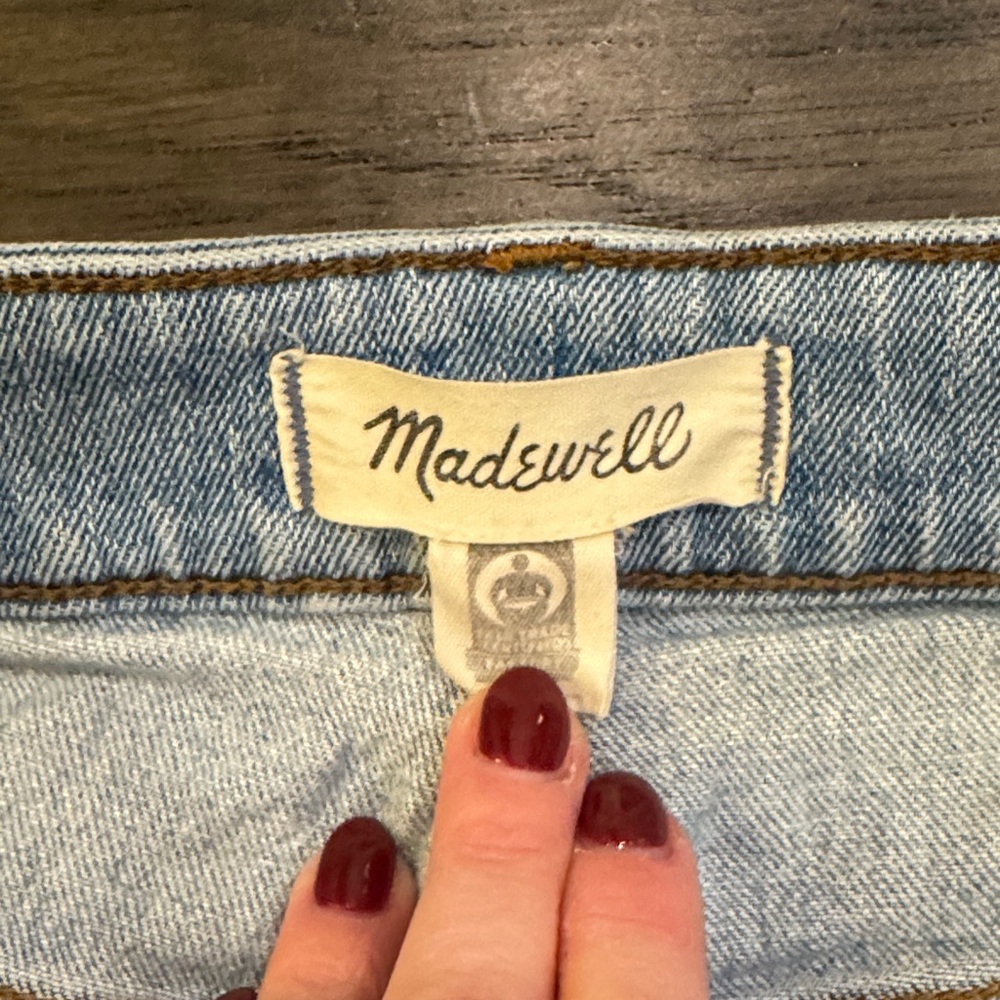 Madewell Light Wash Cropped Jeans - Picture 2 of 5